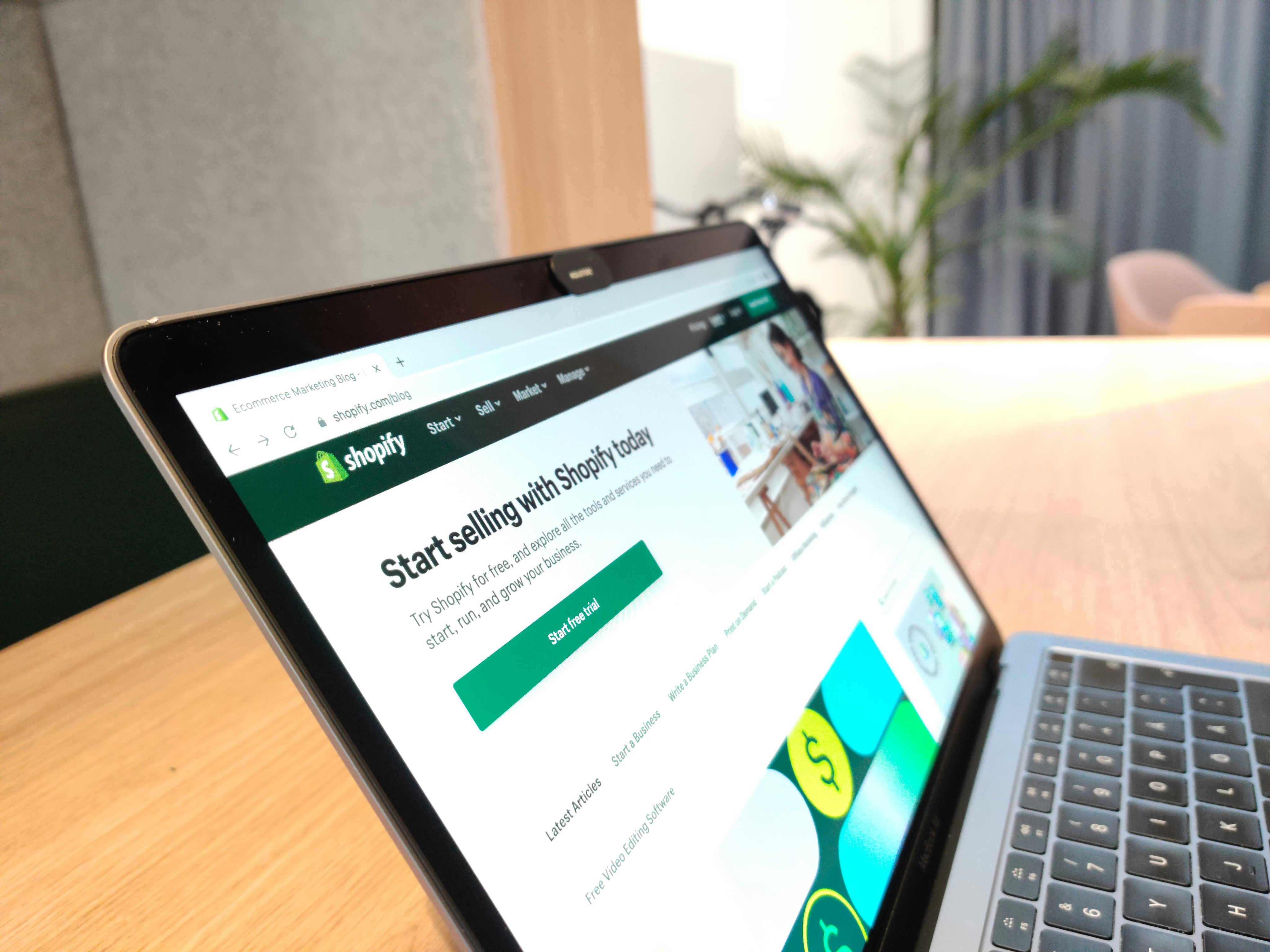Retail / E-Commerce